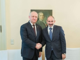 Șeful statului a avut o întrevedere cu prim-ministrul Armeniei