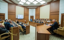 Șeful statului a convocat o ședință de lucru cu președinții și primarii unor centre raionale