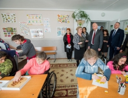 Șeful statului a vizitat Centrul de plasament temporar pentru copii cu dezabilitați din orașul Hîncești