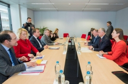 Preşedintele Republicii Moldova a avut o întrevedere cu Comisarul European pentru Politica de Vecinătate şi Extindere