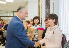Președintele Republicii Moldova a felicitat peste 100 de doamne distinse cu prilejul Zilei Internaționale a Femeii