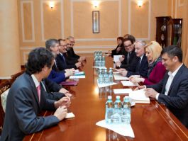 Președintele Nicolae Timofti a avut o întrevedere cu membrii grupului de prietenie Franța-Moldova din Adunarea Națională a Republicii Franceze
