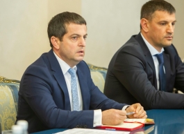 Igor Dodon a avut o întrevedere cu șefii celor mai mari rețele de comerț a produselor alimentare din Moldova