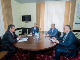 Президент Республики Молдова провел встречу с председателем Резинского района