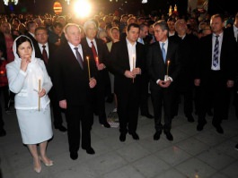 Președintele Nicolae Timofti a asistat la slujba de Înviere oficiată la Catedrala "Nașterea Domnului" din Chișinău