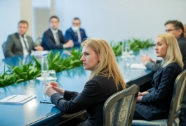 Игорь Додон провел встречу с главами крупнейших инвестиционных компаний и зарубежных торговых палат