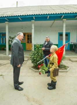 Președintele țării a vizitat doi veterani și două familii cu mulți copii din raionul Cahul