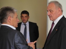 Nicolae Timofti a participat la ceremonia dedicată celei de-a 20-a aniversări a Academiei de Administrare Publică