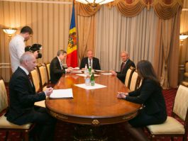  Moldovan president signs decrees appointing four magistrates