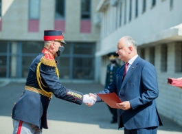 Șeful statului a participat la Ceremonia de decorare a contingentului Armatei Naţionale care a participat la parada militară de la Moscova 