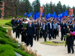 Președintele Nicolae Timofti a participat la manifestațiile dedicate Zilei Victoriei