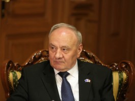 Alexander Vershbow: „Autoritățile de la Chișinău urmează să decidă asupra gradului de aprofundare a relațiilor cu NATO”