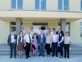 Igor Dodon a vizitat gimnaziul „Mihai Eminescu” din raionul Telenești