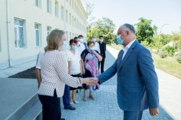 Igor Dodon a vizitat gimnaziul „Mihai Eminescu” din raionul Telenești