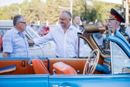 Глава государства приветствовал участников автопробега «Бессмертного полка» из Кишинева в Шерпень