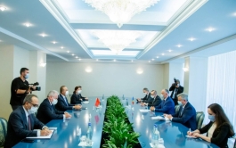 Президент Молдовы провел встречу с Министром иностранных дел Турции