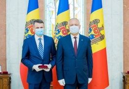 Președintele Republicii Moldova a înmânat distincții de stat unui grup de medici 