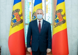 Preşedintele Republicii Moldova a înmânat înalte distincții de stat unui grup de cetățeni