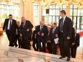  Moldovan, Czech presidents attend business forum