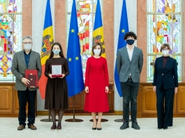 Президент Республики Молдова Майя Санду наградила посмертно актера Владимира Чобану