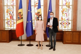 Президент Майя Санду: «У Республики Молдова талантливые и плодотворные артисты, настоящие послы наших ценностей и традиций»