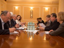 Президент Николае Тимофти провел встречу с председателем Парламентской ассамблеи НАТО Хью Бейли
