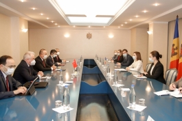 Президент Майя Санду провела встречу с министром иностранных дел Турецкой Республики Мевлютом Чавушогло