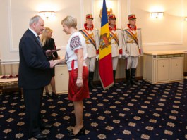 Președintele Republicii Moldova, Nicolae Timofti, a înmânat distincţii de stat unui grup de cetățeni