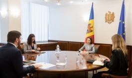 Молдо-сербское сотрудничество обсудили Президент Майя Санду и Посол Сербии в Республике Молдова Стефан Томашевич