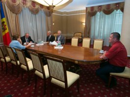 Moldovan president appoints two magistrates