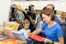 Președinta Maia Sandu a participat la Salonul Internațional de Carte Bookfest Chișinău 2022, de Ziua Limbii Române