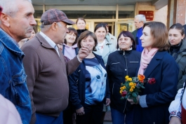 Президент Майя Санду во время визита в район Яловень: «Мы хотим, чтобы в Молдове было как можно больше успешных предприятий, а экономическое развитие - наш единственный способ избавиться от бедности»