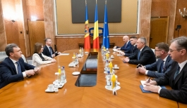 President Maia Sandu met with Prime Minister Nicolae Ciucă at the Victoria Palace