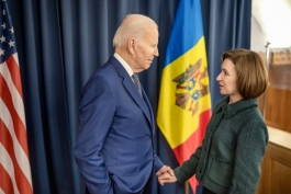 Președinta Maia Sandu s-a întâlnit la Varșovia cu liderul SUA, Joe Biden: „Moldovenii își doresc să rămână parte a lumii libere și să-și realizeze visul de a adera la Uniunea Europeană”