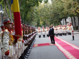 Moldova president receives accreditation letters from Slovenian, Vietnamese ambassadors