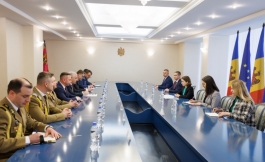 Президент Республики Молдова Майя Санду встретилась с министром национальной обороны Румынии Анджелом Тылвэр