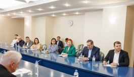 Șefa statului a avut o discuție cu mai mulți reprezentanți ai sectorului agrar despre Adunarea „Moldova Europeană” din 21 mai