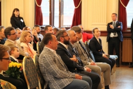 Președinta Maia Sandu s-a întâlnit cu moldovenii stabiliți în Marea Britanie