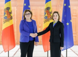 Глава государства встретилась с Комиссаром Европейского Союза по транспорту Адиной Вэлян