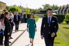 The Head of State discussed with her Ukrainian counterpart, Volodymyr Zelenskyy, who came to the European Political Community Summit
