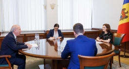 Cooperarea moldo-bulgară, discutată de șefa statului și ambasadorul Evgueni Stoytchev