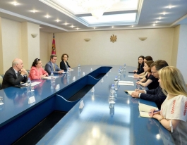 Глава государства встретилась с заместителем помощника администратора USAID по Бюро Европы и Евразии Эрин МакКи