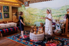 Președinta Maia Sandu a vizitat Complexul etno-turistic „Gagauz Sofrasi”, din Congaz
