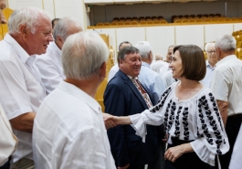 Președinta Maia Sandu s-a întâlnit cu membrii „Parlamentului 90” 