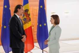 Președinta Maia Sandu l-a salutat la Chișinău pe scenaristul, regizorul și producătorul Jonathan Nolan