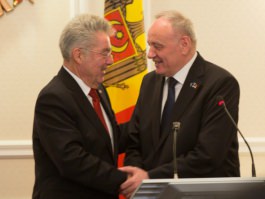 Moldovan president meets Austrian counterpart