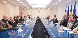 Глава государства провела консультации по проекту Стратегии национальной безопасности с представителями гражданского общества и дипломатических миссий