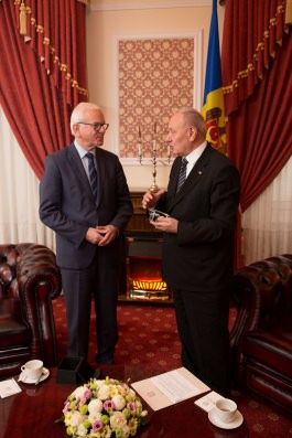Președintele Nicolae Timofti a avut o întrevedere cu domnul Hans-Gert Poettering, președintele Fundației Konrad Adenauer