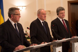 Președintele Poloniei, Bronisław Komorowski, și președintele Ucrainei, Petro Poroșenko, efectuează o vizită oficială comună în Republica Moldova