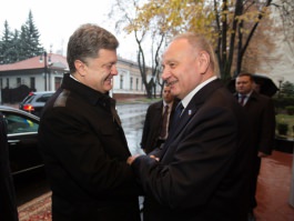 Președintele Poloniei, Bronisław Komorowski, și președintele Ucrainei, Petro Poroșenko, efectuează o vizită oficială comună în Republica Moldova
